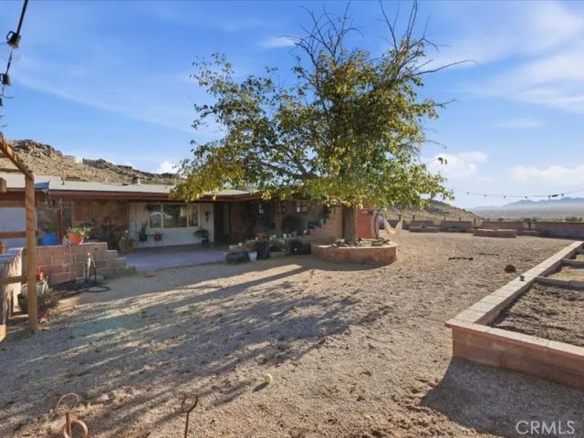 19876 Lodema Road, Apple Valley, CA 92307
