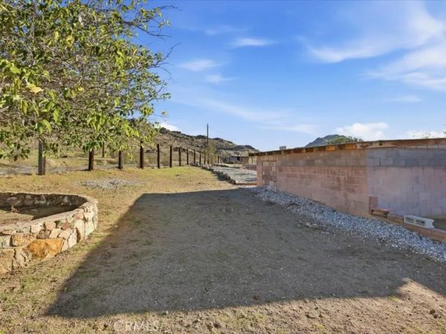 19876 Lodema Road, Apple Valley, CA 92307