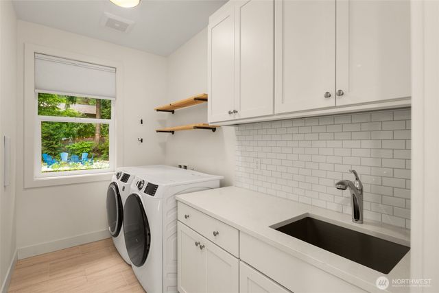 12914 63rd Avenue NE, Kirkland, WA 98034
