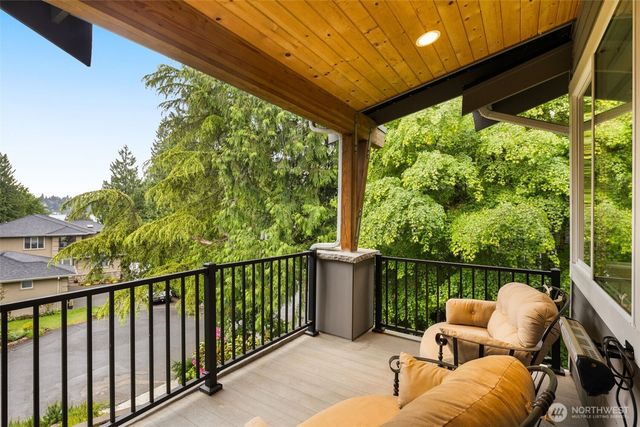 12914 63rd Avenue NE, Kirkland, WA 98034