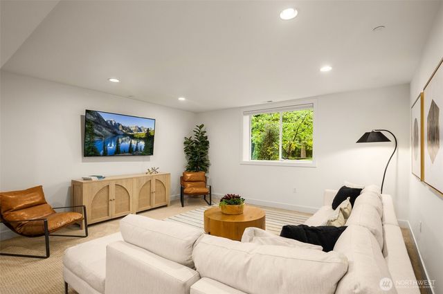 12914 63rd Avenue NE, Kirkland, WA 98034