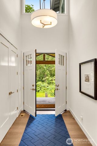 12914 63rd Avenue NE, Kirkland, WA 98034