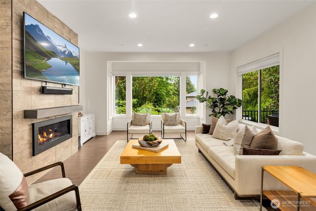 12914 63rd Avenue NE, Kirkland, WA 98034