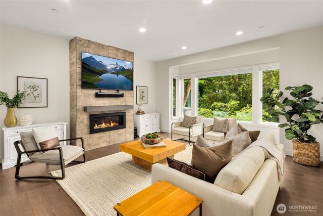 12914 63rd Avenue NE, Kirkland, WA 98034