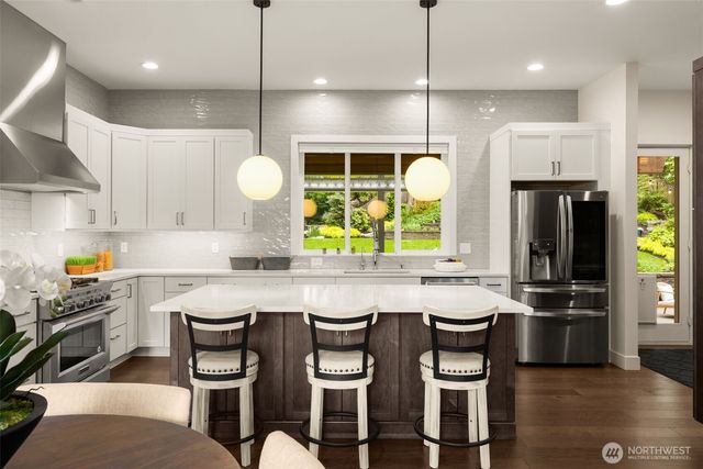 12914 63rd Avenue NE, Kirkland, WA 98034