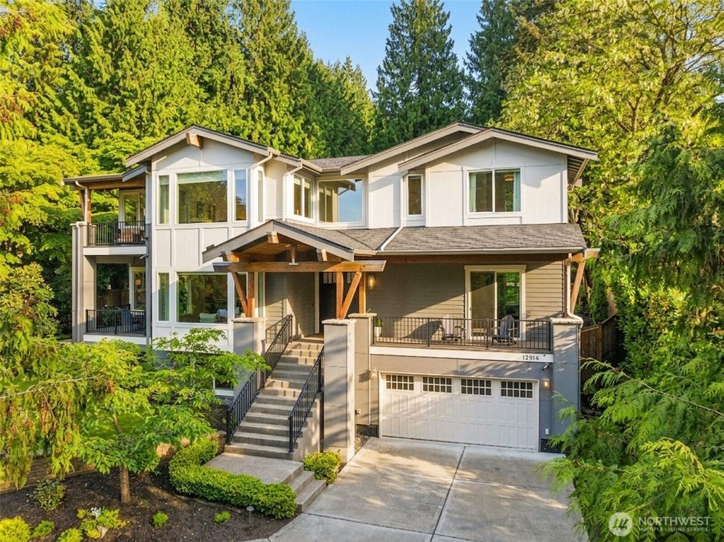 12914 63rd Avenue NE, Kirkland, WA 98034
