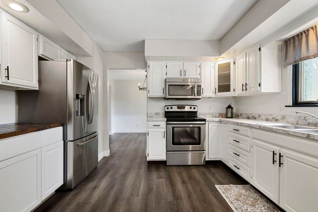 17700 Darden Road, South Bend, IN 46635