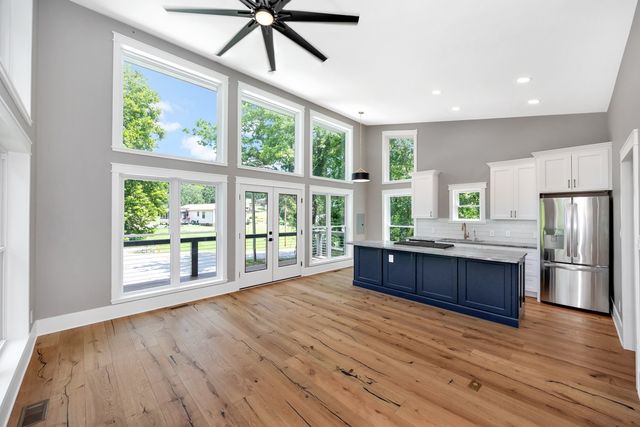 320 Park St, Pulaski, TN 38478