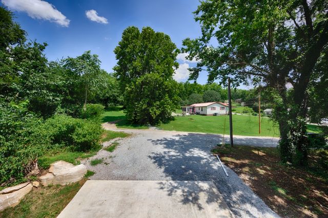 320 Park St, Pulaski, TN 38478