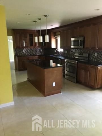3 N baltic Road, Edison, NJ 08820