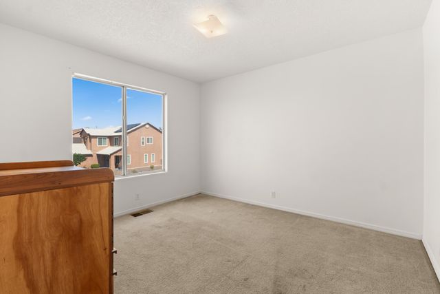 616 Lone Pine Drive SW, Albuquerque, NM 87121