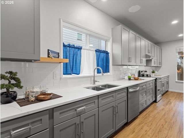 2952 Se PHEASANT Ave, Gresham, OR 97080