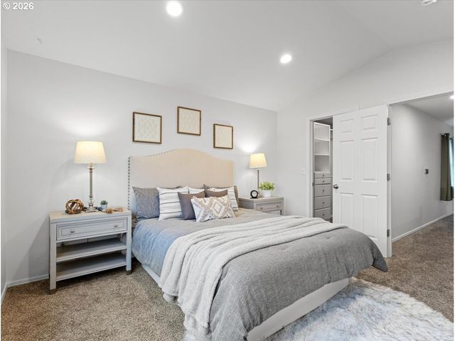 2952 Se PHEASANT Ave, Gresham, OR 97080