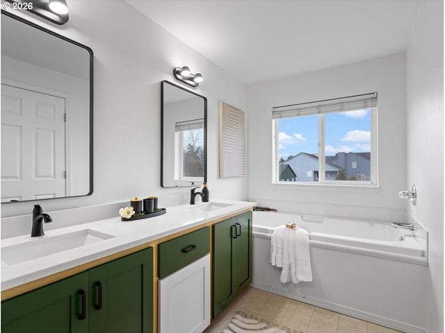 2952 Se PHEASANT Ave, Gresham, OR 97080