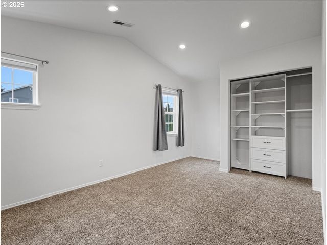 2952 Se PHEASANT Ave, Gresham, OR 97080