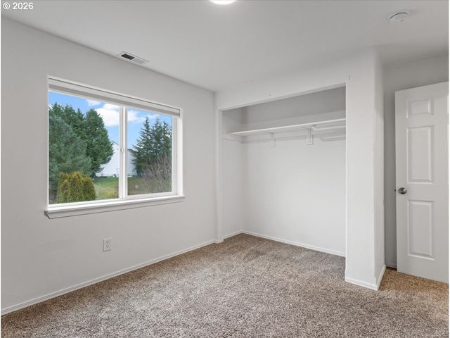 2952 Se PHEASANT Ave, Gresham, OR 97080