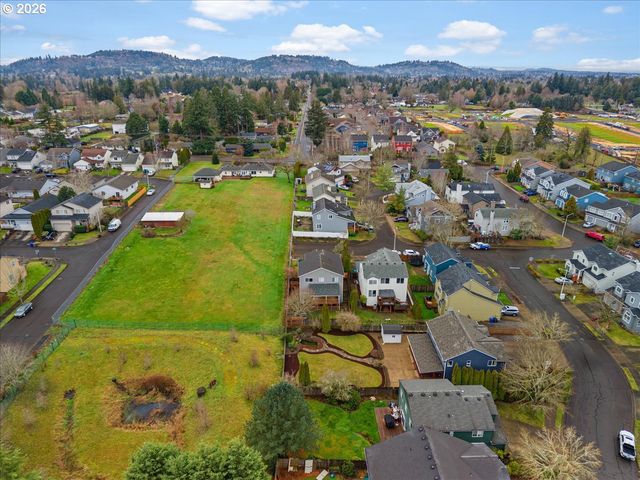 2952 Se PHEASANT Ave, Gresham, OR 97080