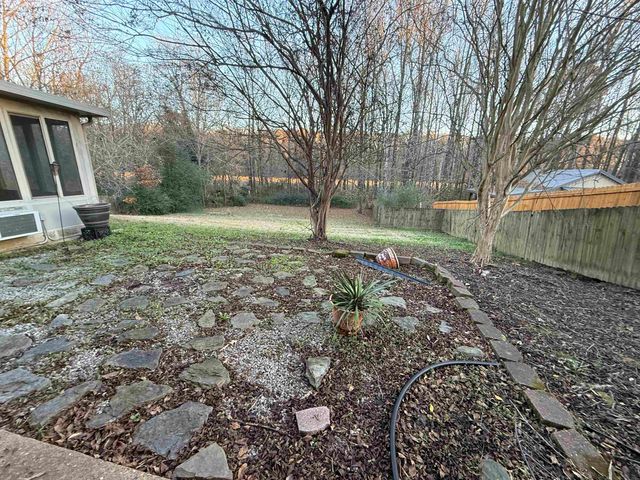 30 COUNTRY FOREST DR, Oakland, TN 38060