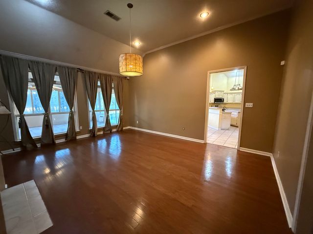 30 COUNTRY FOREST DR, Oakland, TN 38060