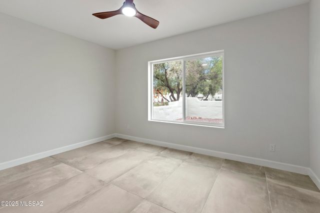 7413 E Wandering Road, Tucson, AZ 85750