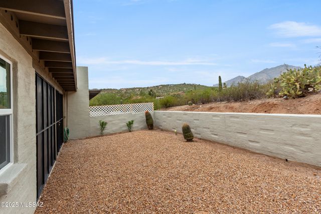 7413 E Wandering Road, Tucson, AZ 85750