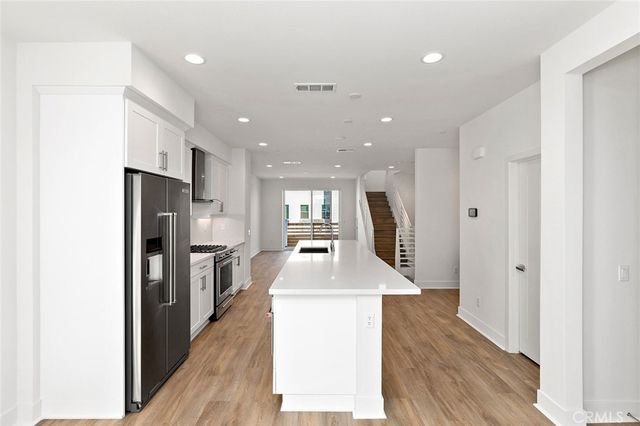 1684 Topanga, Costa Mesa, CA 92627