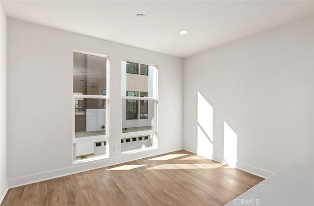 1684 Topanga, Costa Mesa, CA 92627