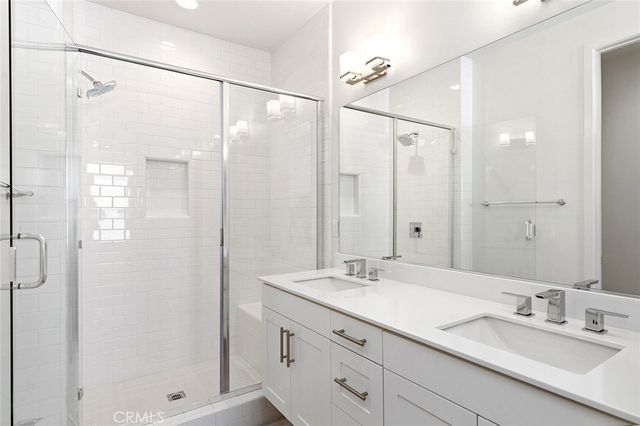 1684 Topanga, Costa Mesa, CA 92627