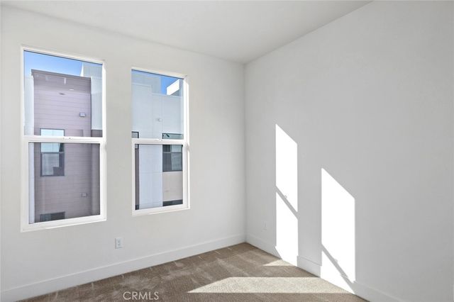 1684 Topanga, Costa Mesa, CA 92627