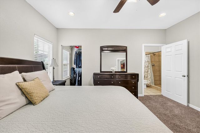 745 Lansdown Dr, Corpus Christi, TX 78412