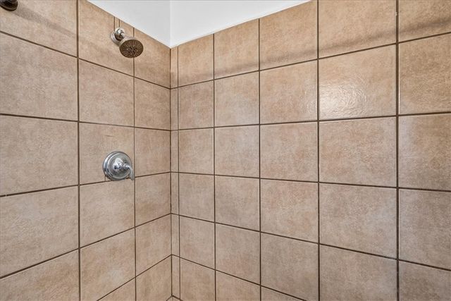 745 Lansdown Dr, Corpus Christi, TX 78412