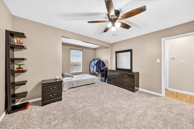 745 Lansdown Dr, Corpus Christi, TX 78412