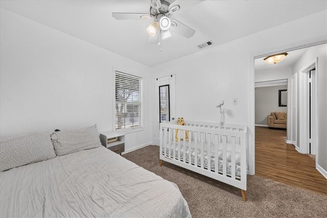 745 Lansdown Dr, Corpus Christi, TX 78412