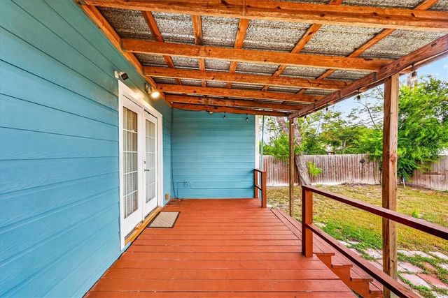 745 Lansdown Dr, Corpus Christi, TX 78412