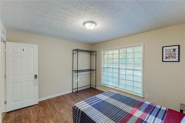 4715 Greenbriar Trail SW, Atlanta, GA 30331