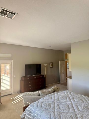 77573 Ashberry Court, Palm Desert, CA 92211