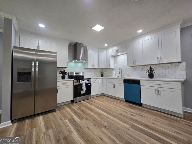 1743 Hillview Avenue, Jonesboro, GA 30236