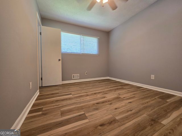 1743 Hillview Avenue, Jonesboro, GA 30236