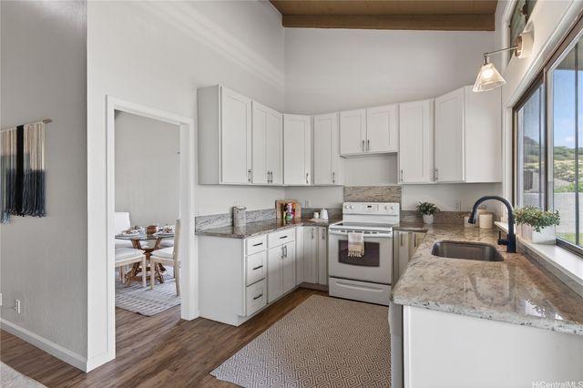 7714 Waikapu Loop, Honolulu, HI 96825