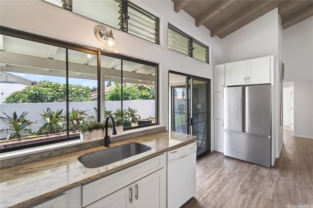 7714 Waikapu Loop, Honolulu, HI 96825