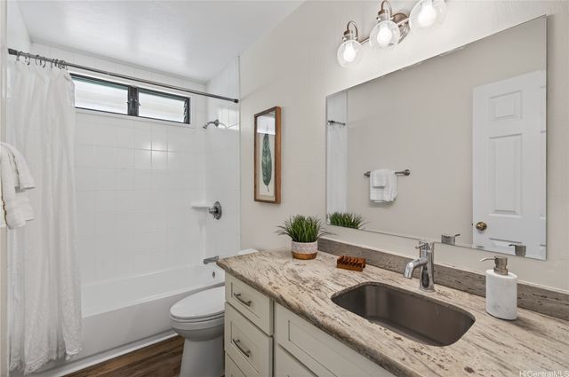 7714 Waikapu Loop, Honolulu, HI 96825