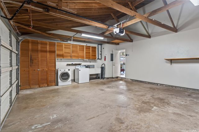7714 Waikapu Loop, Honolulu, HI 96825