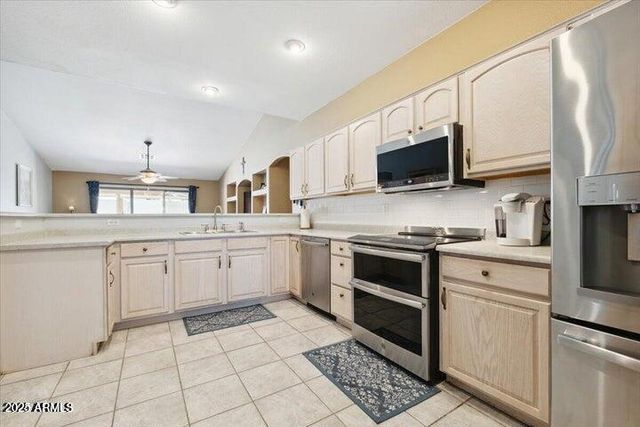 18095 W SANTA IRENE Drive, Goodyear, AZ 85338