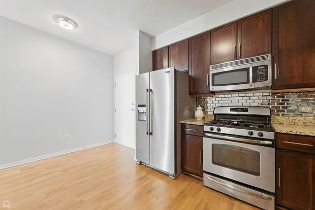 1134 W Granville Avenue 820, Chicago, IL 60660