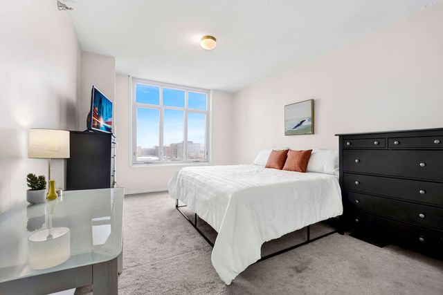 1134 W Granville Avenue 820, Chicago, IL 60660