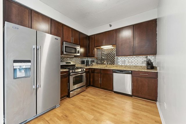 1134 W Granville Avenue 820, Chicago, IL 60660