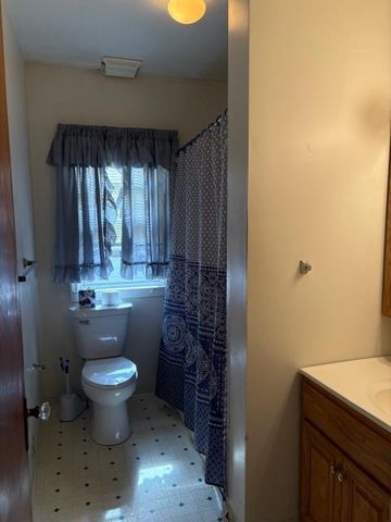 402 9th Street, Baraboo, WI 53913