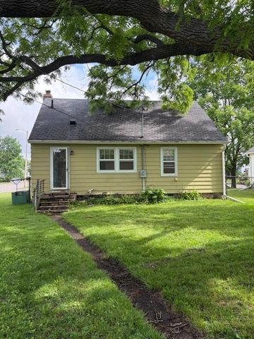 402 9th Street, Baraboo, WI 53913