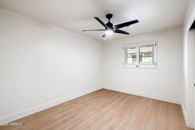 709 E ROYAL PALM Road, Phoenix, AZ 85020