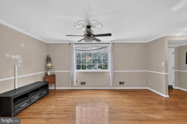 2710 SUN VALLEY DR, Waldorf, MD 20603